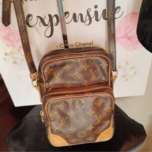 EUC LOUIS VUITTON Luxury Brown Monogram Crossbody Bag